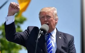 Donald Trump refuse de freiner le développement de l’IA et justifie son choix par une peur qu’il assume