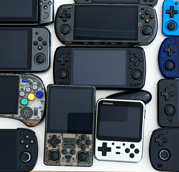 En 25 ans, ce joueur a acheté 100 consoles portables. Aujourd'hui, il fait le tri pour n'en garder que 10