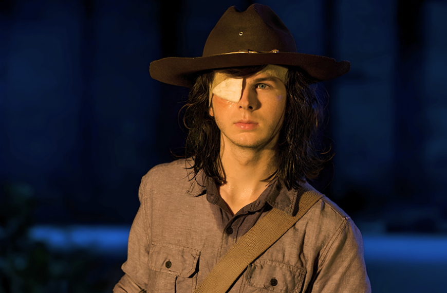 À 27 ans, l'acteur de Carl dans The Walking Dead vient de créer sa propre adaptation de Resident Evil
