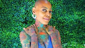 Coup de gueule de Debra Wilson : à 64 ans, l'actrice reine du jeu vidéo en a marre que sa tête soit affichée partout