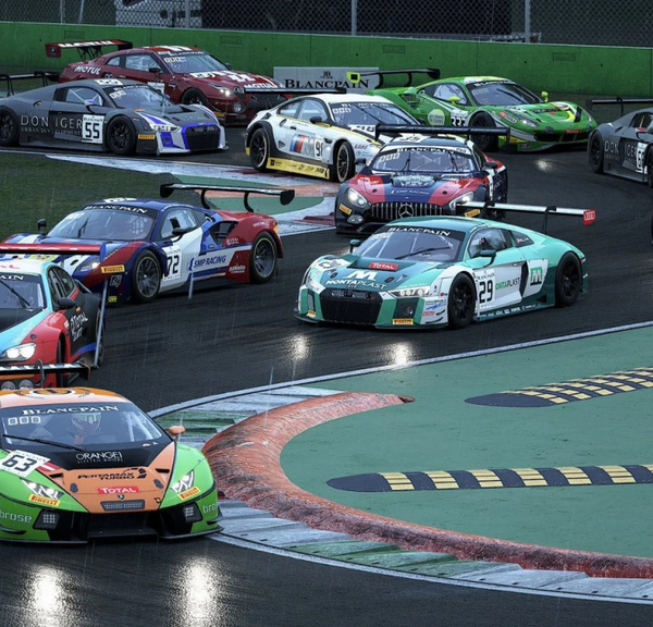 Le plus beau jeu de course de tous les temps ? Les joueurs époustouflés par le nouveau monde ouvert de Assetto Corsa EVO