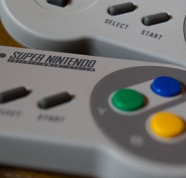Sur Super Nintendo et Mega Drive, il existait des jeux de rôle légendaires jamais sortis en Europe