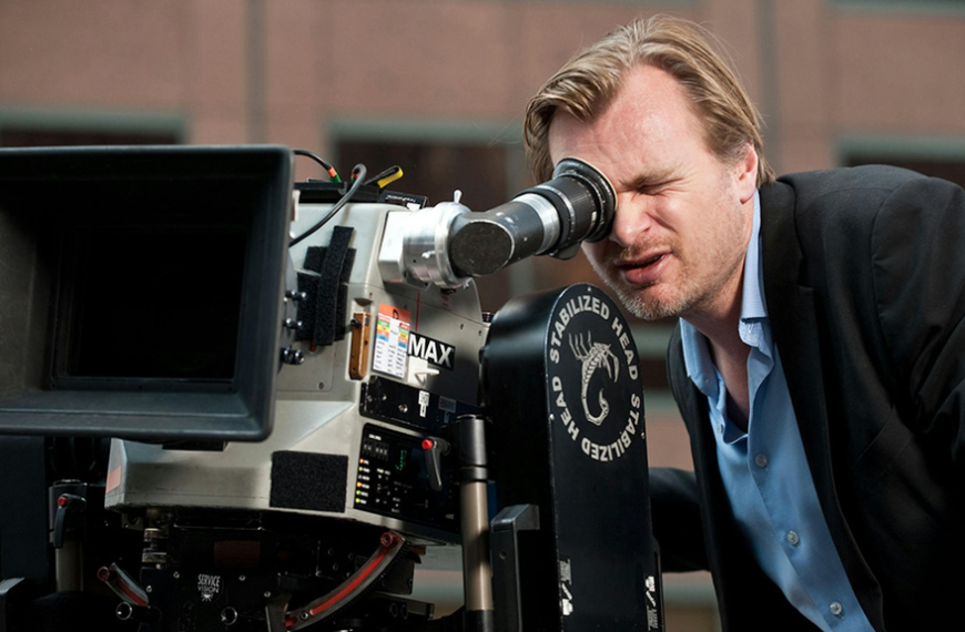 Dans 3 mois, Christopher Nolan revient au cinéma en IMAX 70mm avec l'un de ses plus grand films sorti il y a 20 ans