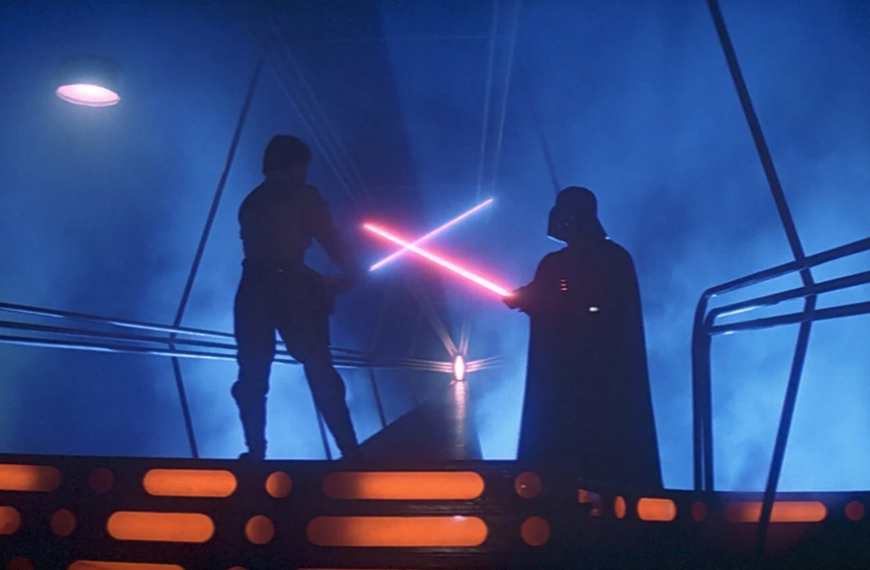 Après plus de 10 ans d'attente, les fans de Star Wars auront droit à la suite de ce jeu vidéo culte, et elle s'annonce très solide