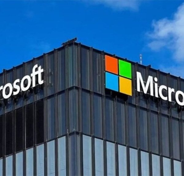 Grand coup de balai chez Microsoft : un tiers de la masse salariale s'est vu offrir une offre de départ volontaire