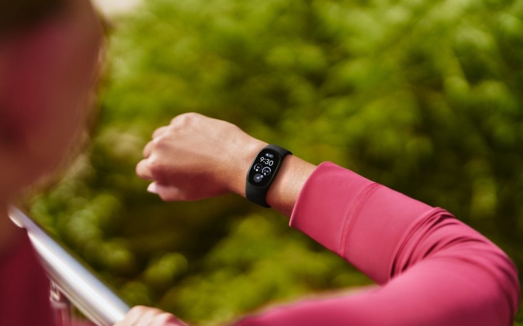 Google officialise le Fitbit Edge : le juste milieu entre le Fitbit Air et la Pixel Watch 5