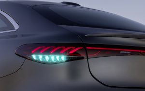 L’IA va-t-elle révolutionner les usines Mercedes ? Le constructeur voit très grand