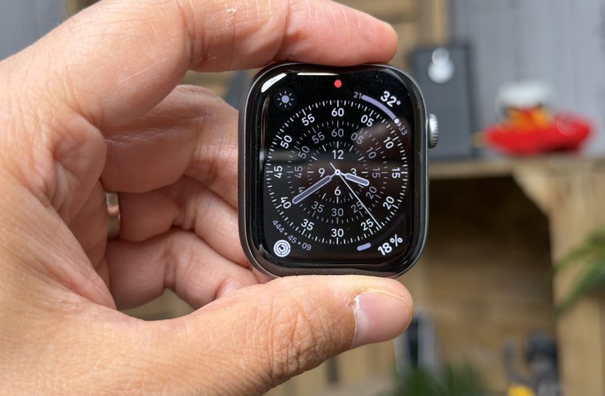 Des Apple Watch déraillent depuis le changement d’heure, voici comment remettre la vôtre à l’heure