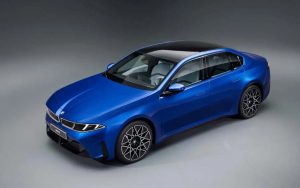 La nouvelle BMW i3 d’entrée de gamme perd de la batterie mais elle laisse toujours ses rivales loin derrière