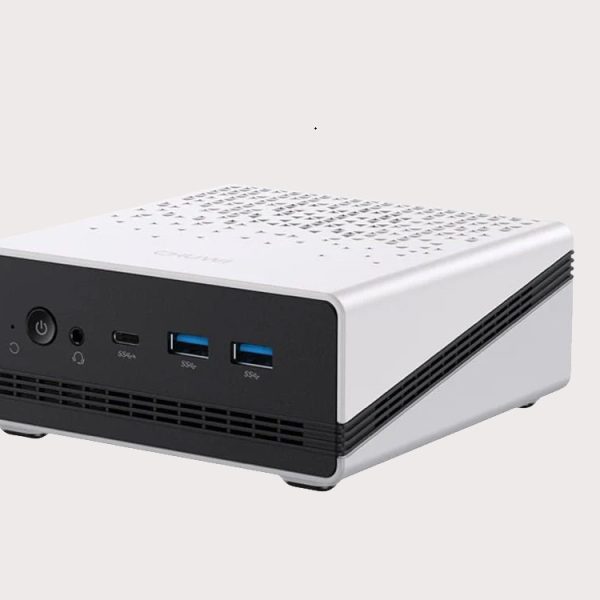 Ce mini PC avec un Ryzen 5 et 16 Go de RAM chute sous les 290 € (-41%)
