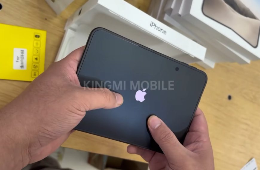 iPhone Duo : découvrez la première vidéo unboxing du smartphone pliant d’Apple