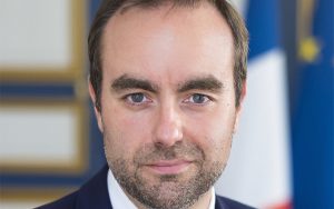 Le Premier ministre achète un slip et se fait pirater ses données personnelles