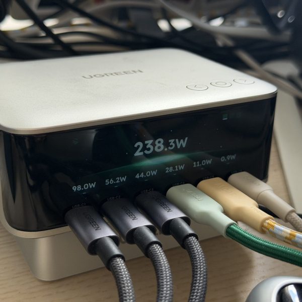 Test du chargeur UGREEN Nexode Pro 300W