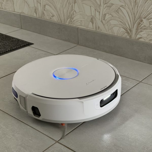 Test du Narwal Freo 20, le robot laveur qui s'entretient tout seul